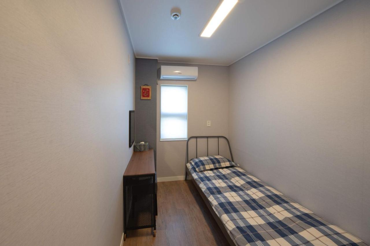 Sagye Travel Hotell Seogwipo Exteriör bild
