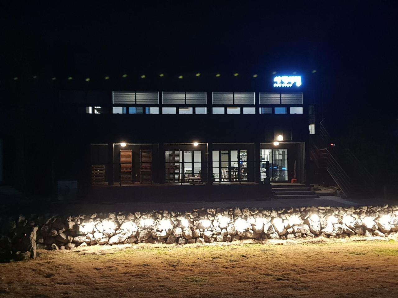 Sagye Travel Hotell Seogwipo Exteriör bild
